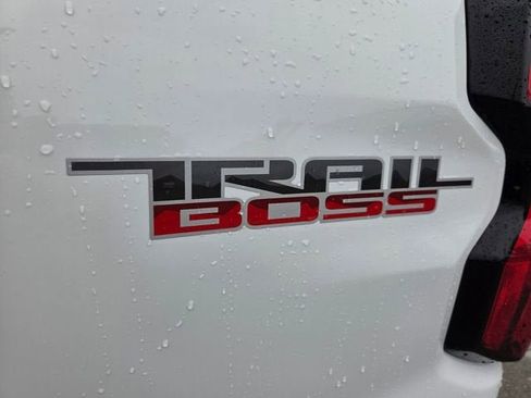 New 2026 Chevrolet Colorado Trail Boss AWD/4WD image 13
