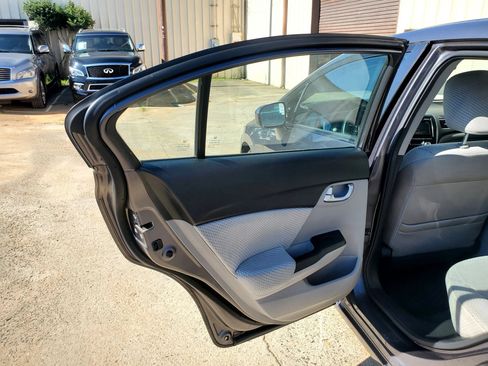 Used 2015 Honda Civic Hybrid Sedan image 20