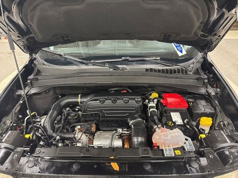 Certified 2022 Jeep Renegade Latitude image 16