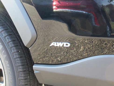 Used 2024 Toyota RAV4 Limited image 9