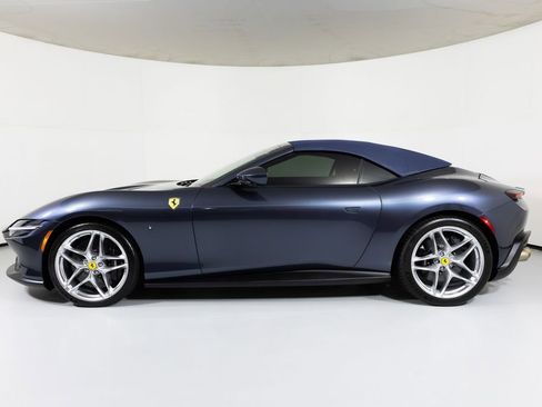 Used 2024 Ferrari Roma Spider image 11