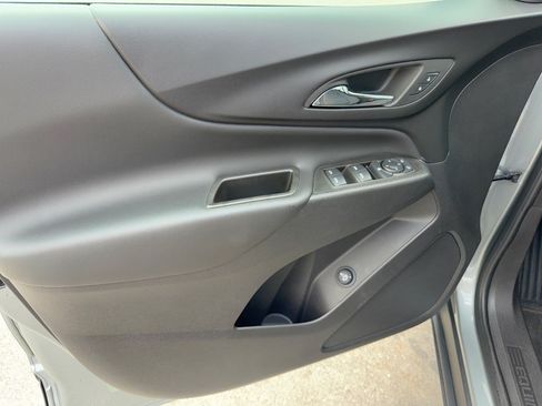 Certified 2024 Chevrolet Equinox LT FWD image 14