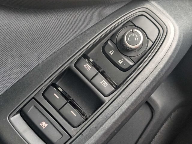 Used 2023 Subaru Crosstrek 2.0i Premium AWD/4WD image 19