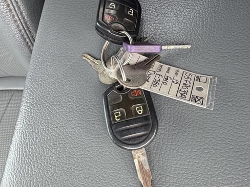 Used 2015 Ford F350 XL w/ Power Equipment Group image 31