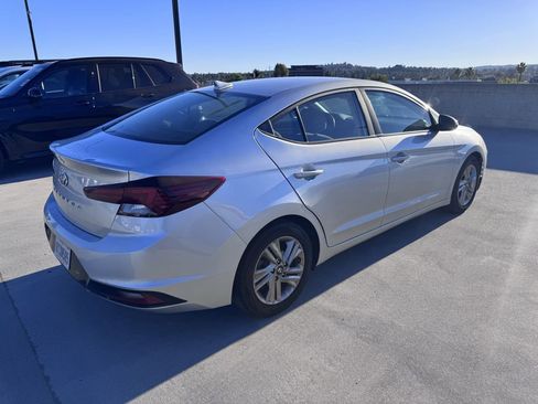 Used 2019 Hyundai Elantra SEL image 4