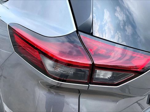 Certified 2023 Nissan Rogue S FWD image 27
