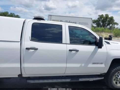 Used 2017 Chevrolet Silverado 3500 W/T AWD/4WD image 12