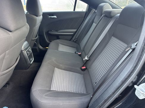 Used 2023 Dodge Charger SXT image 8