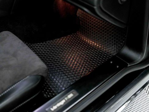 Used 2011 Aston Martin V8 Vantage N420 image 49