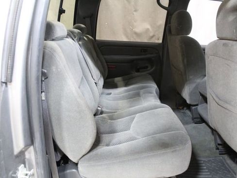 Used 2006 Chevrolet Silverado 2500 W/T w/ Heavy-Duty Power Package image 16