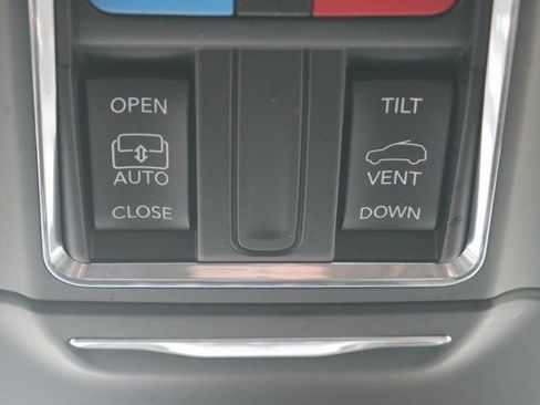 Used 2023 Jeep Grand Cherokee Altitude image 28