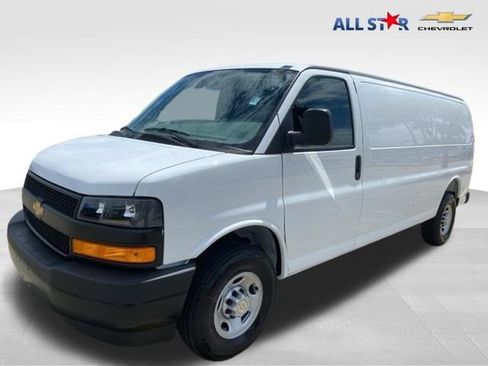 New 2026 Chevrolet Express 3500 Extended RWD image 1