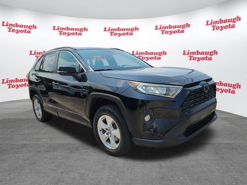Used 2021 Toyota RAV4 XLE AWD/4WD image 19