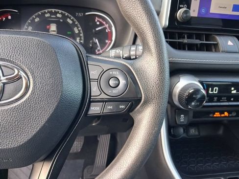 Used 2024 Toyota RAV4 XLE w/ Convenience Package FWD image 19