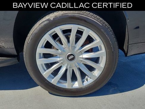 Certified 2023 Cadillac Escalade ESV Luxury AWD/4WD image 11