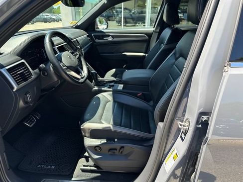 Certified 2023 Volkswagen Atlas Cross Sport SEL Premium R-Line AWD/4WD image 14