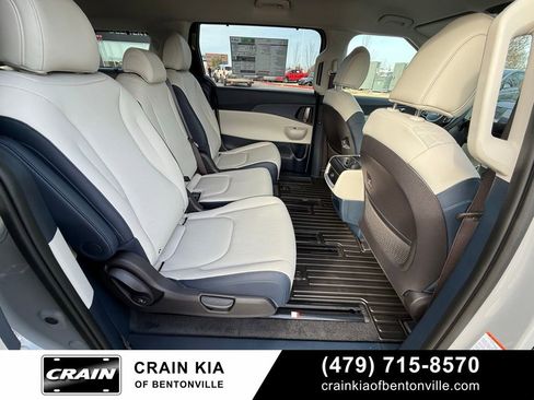 New 2026 Kia Carnival EX image 33