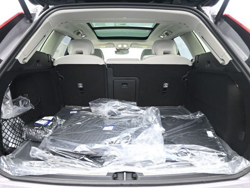 New 2026 Volvo XC60 T8 Ultra w/ Protection Package Premier image 25