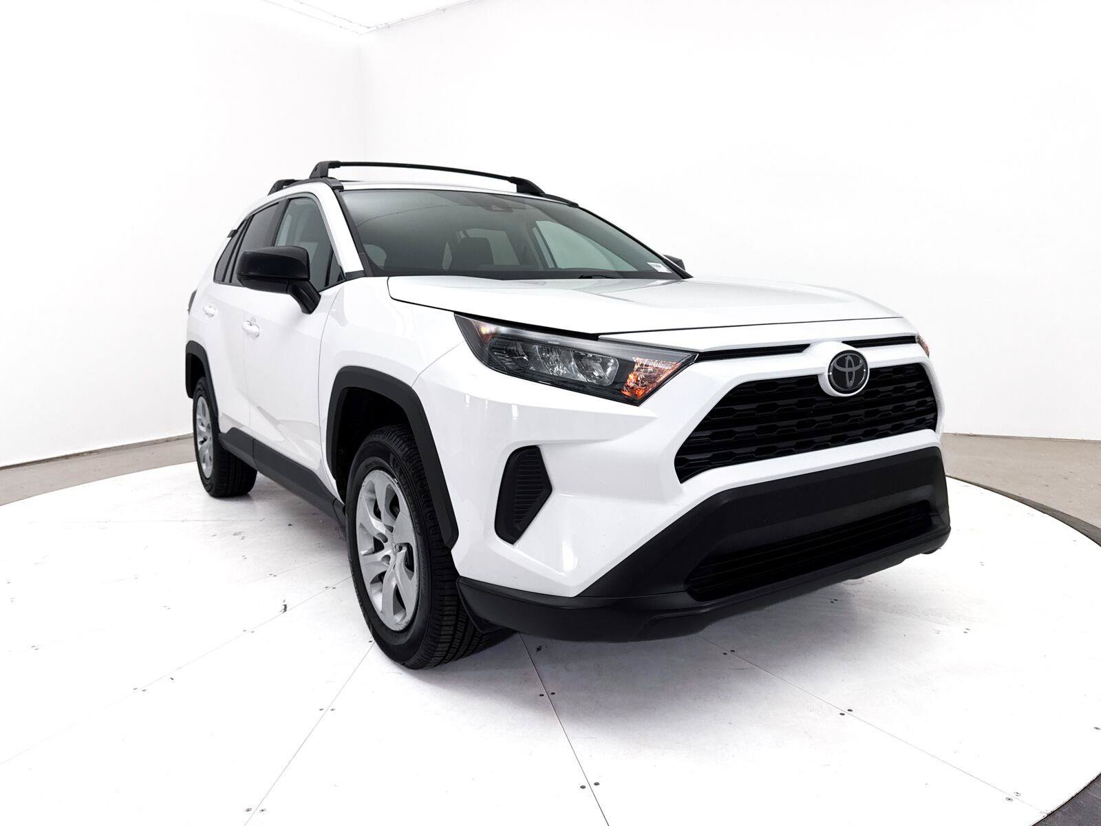 Used 2021 Toyota RAV4 LE w/ Carpet Mat Package (TMS) FWD image 11