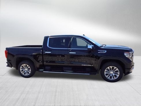 New 2026 GMC Sierra 1500 Denali w/ Technology Package AWD/4WD image 8