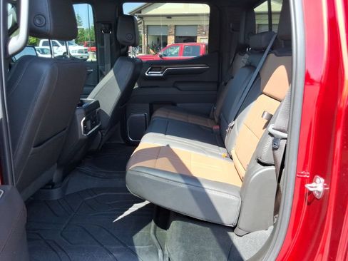 Certified 2023 Chevrolet Silverado 1500 High Country w/ High Country Premium Package AWD/4WD image 19