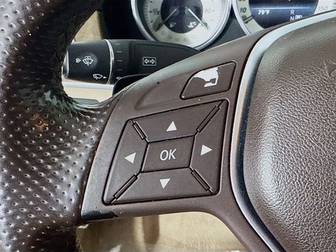 Used 2016 Mercedes-Benz E 350 Sedan w/ Premium Package image 14