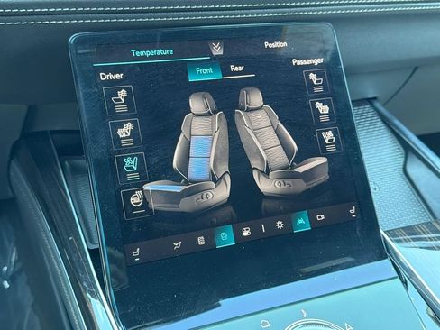 Certified 2026 Cadillac Escalade ESV Luxury AWD/4WD image 20
