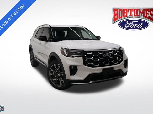 Certified 2025 Ford Explorer Platinum w/ Ultimate Package AWD/4WD image 1