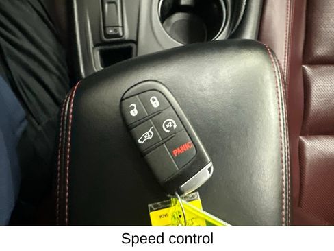 Used 2025 Dodge Durango R/T w/ Blacktop Package AWD/4WD image 41