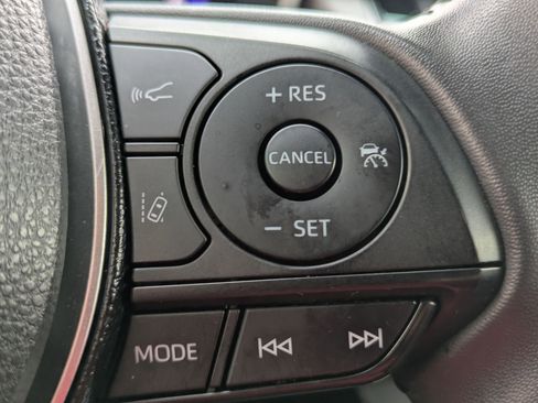 Used 2020 Toyota Corolla XSE image 13