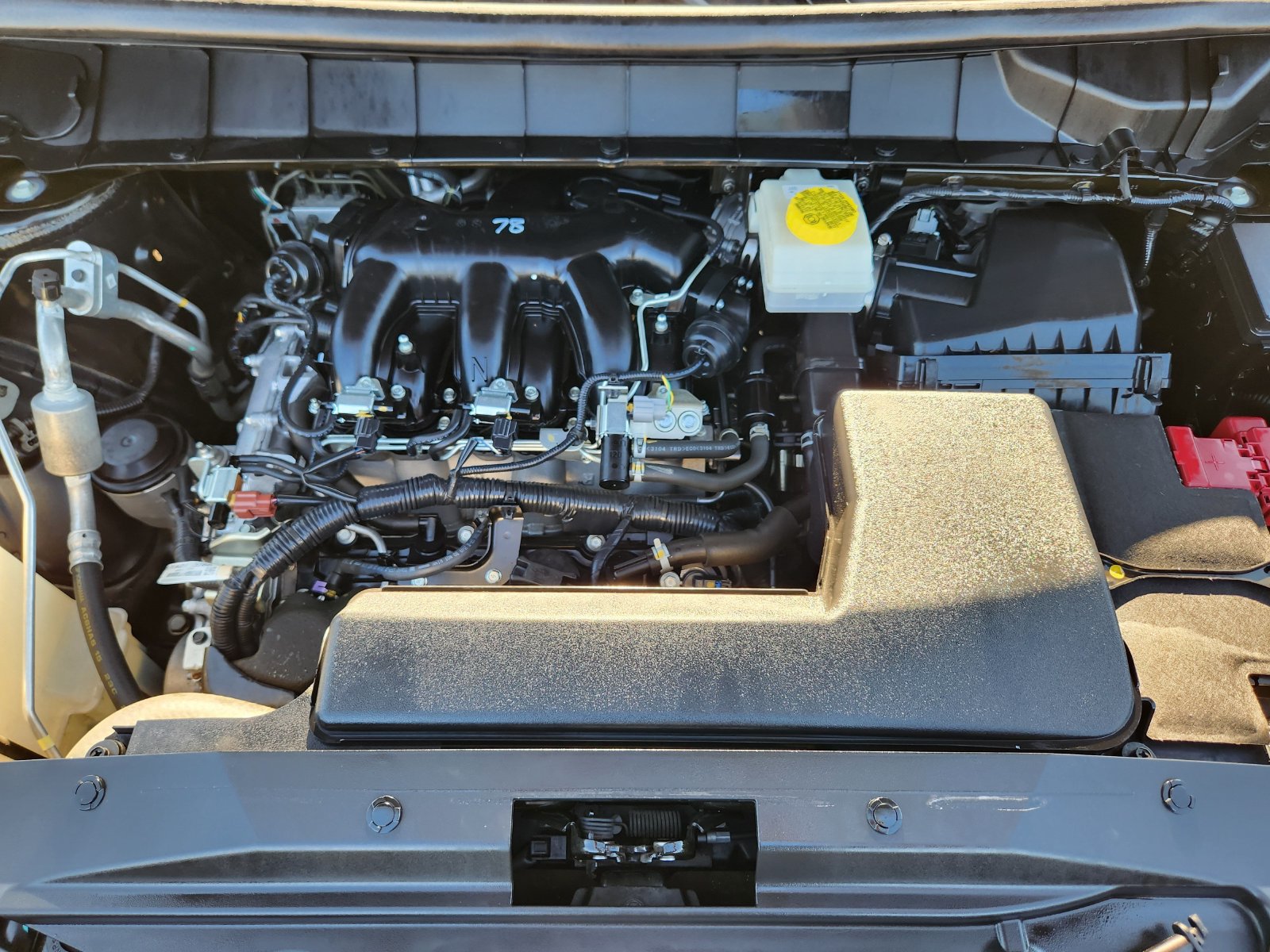 Used 2024 Nissan Pathfinder S FWD image 39