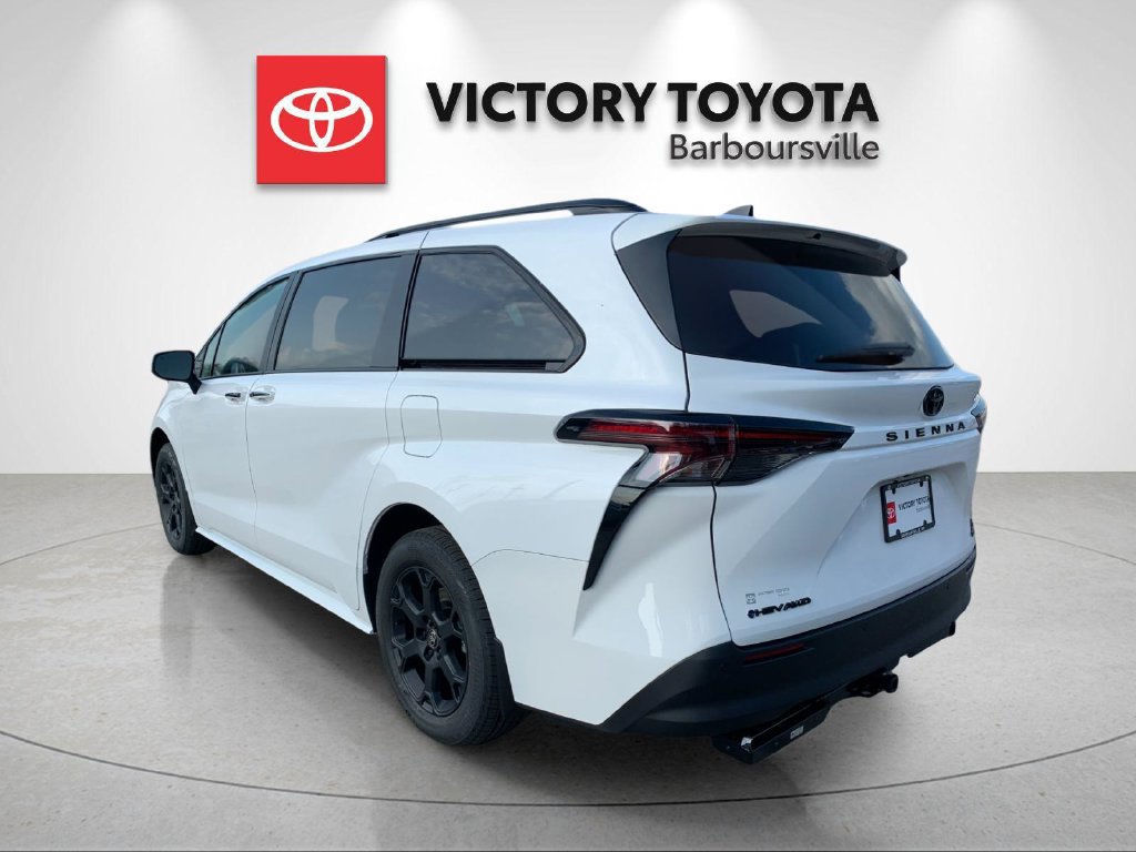 New 2026 Toyota Sienna XLE Woodland Edition AWD/4WD image 3