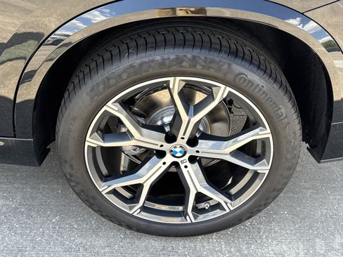 New 2026 BMW X5 xDrive40i w/ M Sport Package image 25