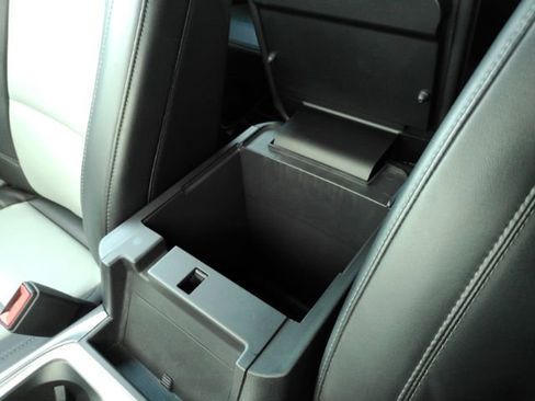 Used 2023 Ford Explorer XLT w/ Equipment Group 202A image 46