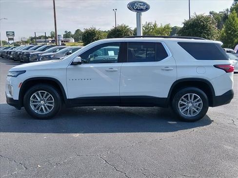 Used 2023 Chevrolet Traverse LT FWD image 7