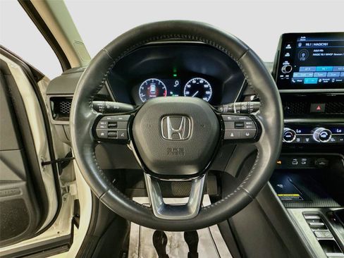 Used 2024 Honda CR-V EX-L image 11