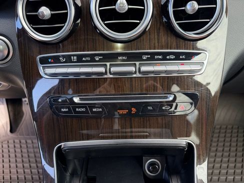 Used 2019 Mercedes-Benz GLC 43 AMG 4MATIC image 26