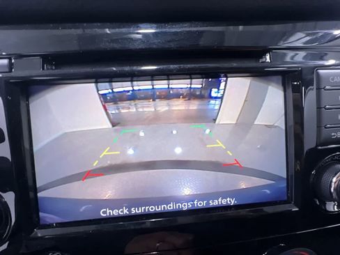 Used 2022 Nissan Rogue Sport S image 26