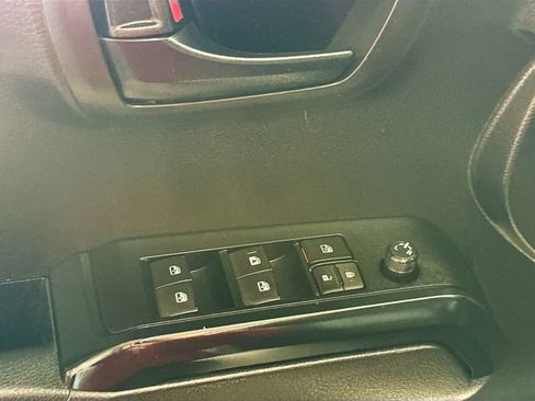 Used 2023 Toyota Tacoma SR5 image 18