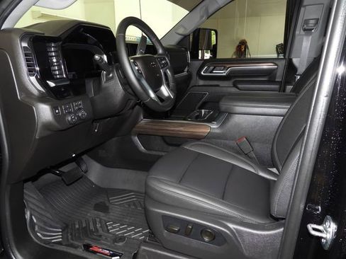 Used 2026 Chevrolet Silverado 2500 LT w/ Trail Boss Package AWD/4WD image 34
