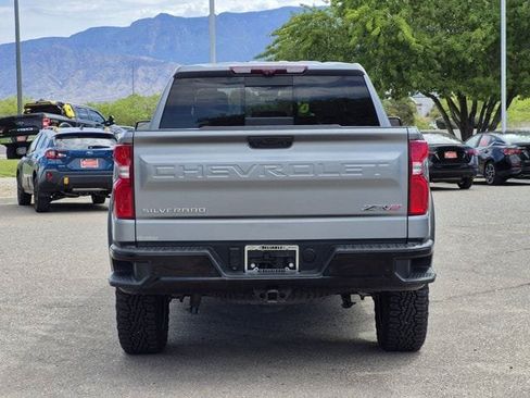 Used 2024 Chevrolet Silverado 1500 ZR2 w/ Technology Package AWD/4WD image 4