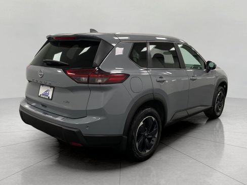 Certified 2026 Nissan Rogue SV w/ SV Premium Package AWD/4WD image 3
