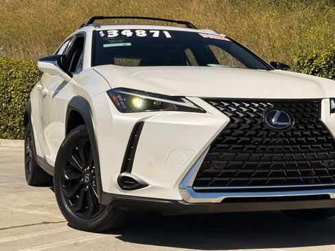 Certified 2024 Lexus UX 250h FWD image 7