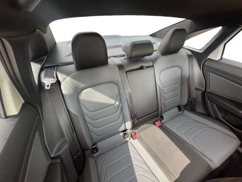 Used 2025 Volkswagen Jetta GLI Autobahn FWD image 17