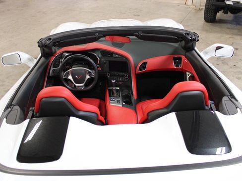 Used 2016 Chevrolet Corvette Z06 w/ 3LZ Preferred Equipment Group RWD image 33
