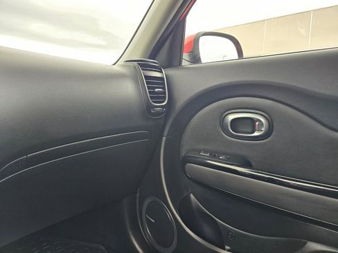 Used 2019 Kia Soul + w/ Audio Package image 26