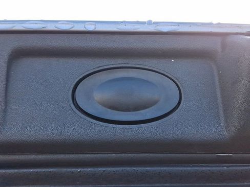 Used 2024 Rivian R1S Adventure image 25