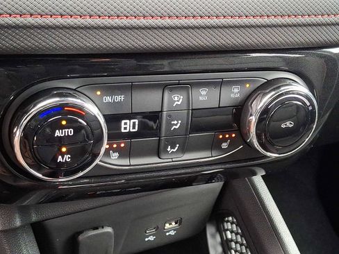 Used 2025 Chevrolet TrailBlazer RS w/ Convenience Package image 16