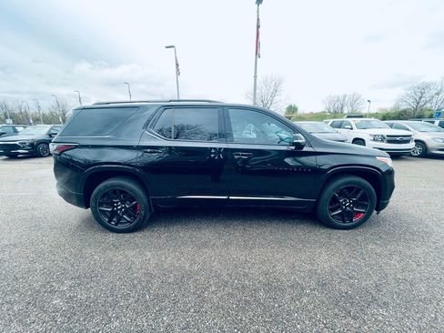 Used 2019 Chevrolet Traverse Premier w/ Redline Edition AWD/4WD image 7