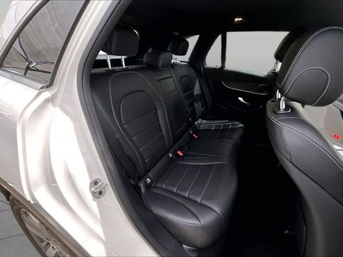 Used 2022 Mercedes-Benz GLC 300 4MATIC image 20